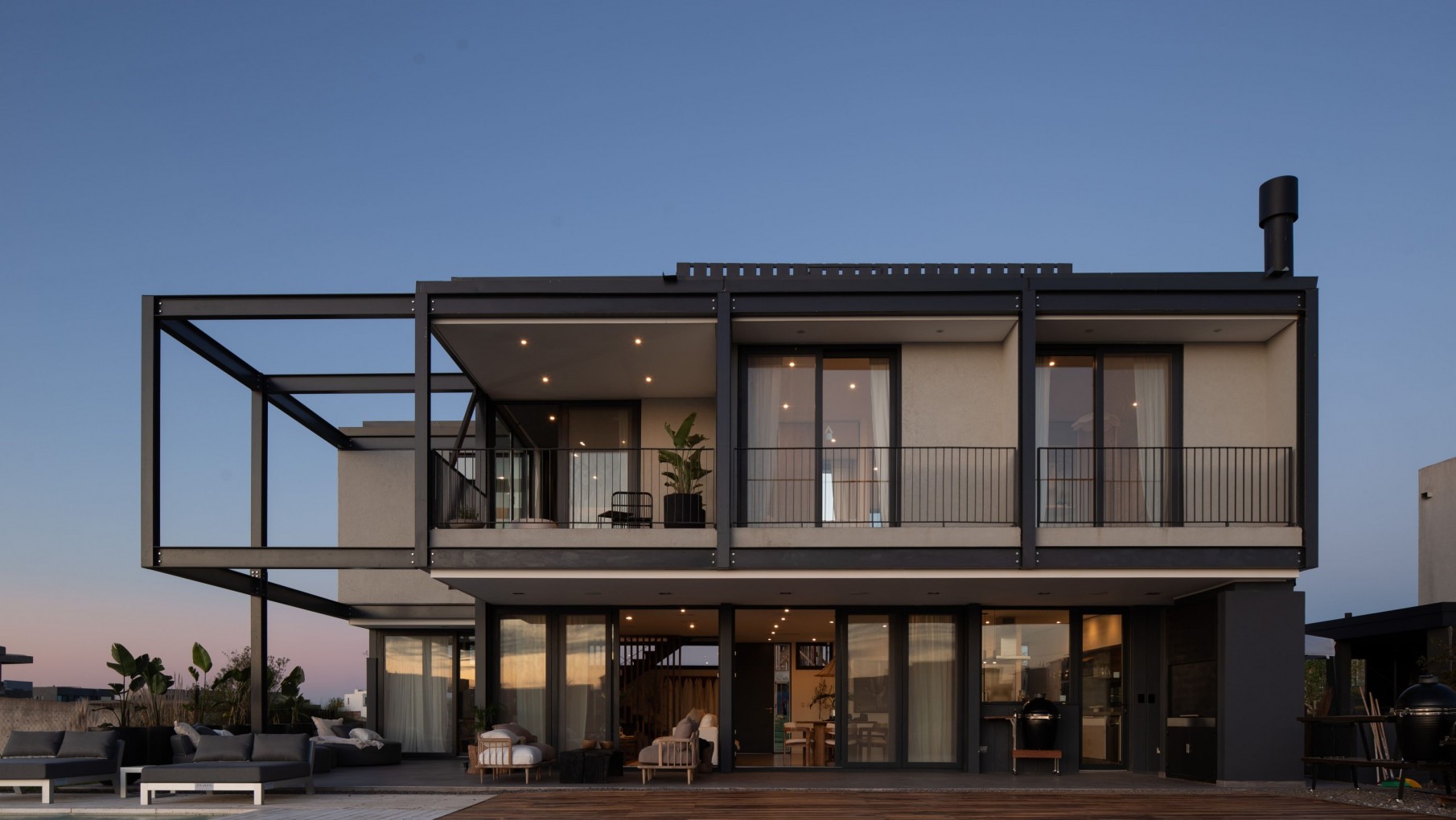 Una experiencia del diseño aplicado a una casa que integra la industria con la arquitectura